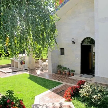 Dana Appartement *